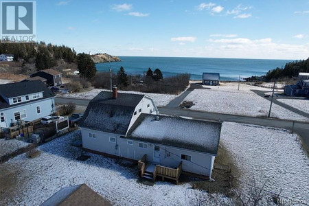 9 Old Airport Road, Grand Manan, NB E5G2A1 Photo 1