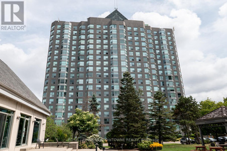 902 2155 Burnhamthorpe Road W