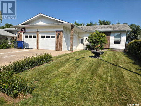 908 Marriott Close