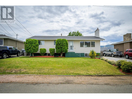 927 Cranbrook Place