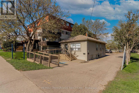 951 Simcoe Street N