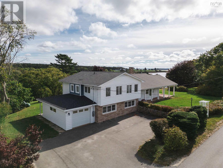 97 Nauss Point Road