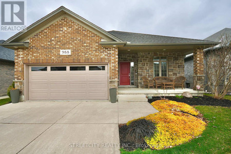 Office - 988 Moy Cres, London, ON N6G0B6 Photo 1