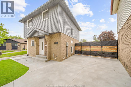 9914 Forest Glade Court