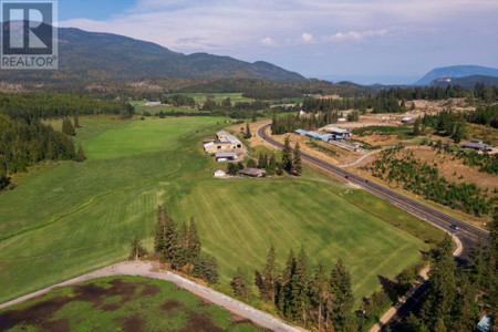 4pc Bathroom - 9982 97 B Highway, Enderby, BC V0E1V3 Photo 1