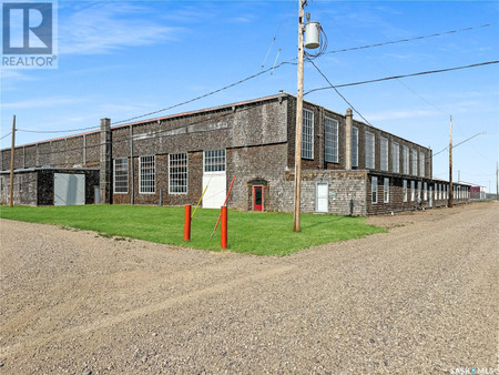 Hanger 3