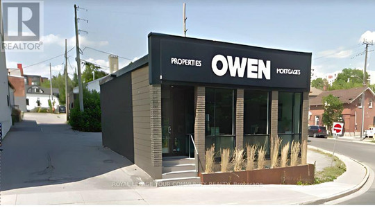 Lower 114 Simcoe Street