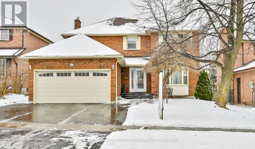 Lower 26 Hialeah Cres, Whitby, ON L1N6R1 Photo 1