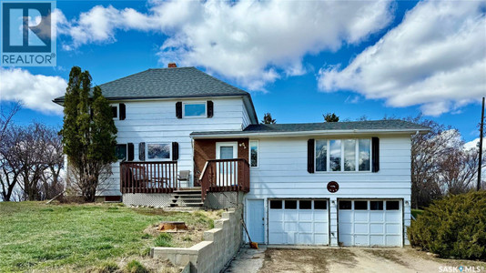Rm Of Saskatchewan Landing Acreage