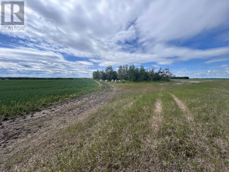 Se 15 73 5 W 6 Range Road 52, Rural Grande Prairie No 1 County Of, AB T0H3C0 Photo 1