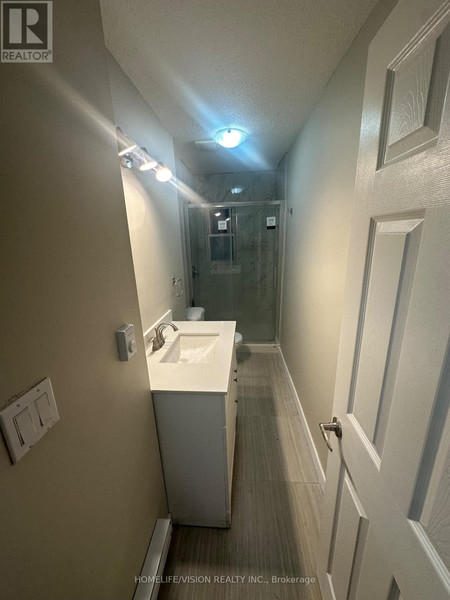 Upper Unit C 22 Kirkland Street W